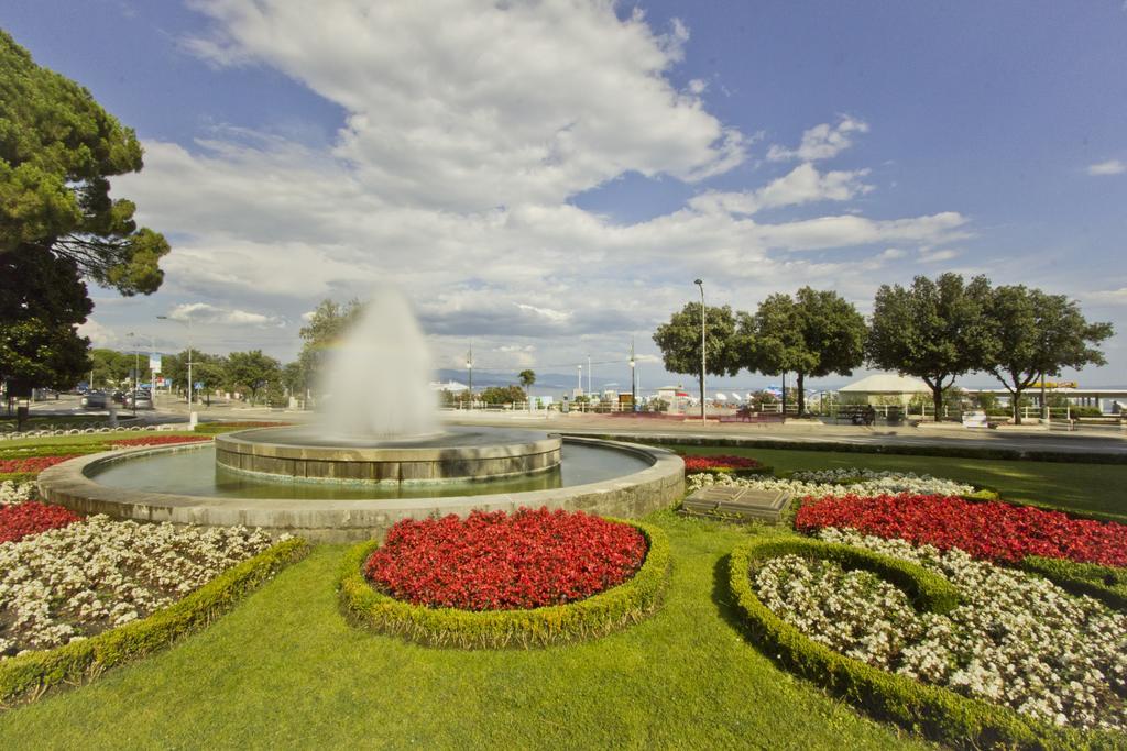 Apartments Villa Luciana Рийека Екстериор снимка