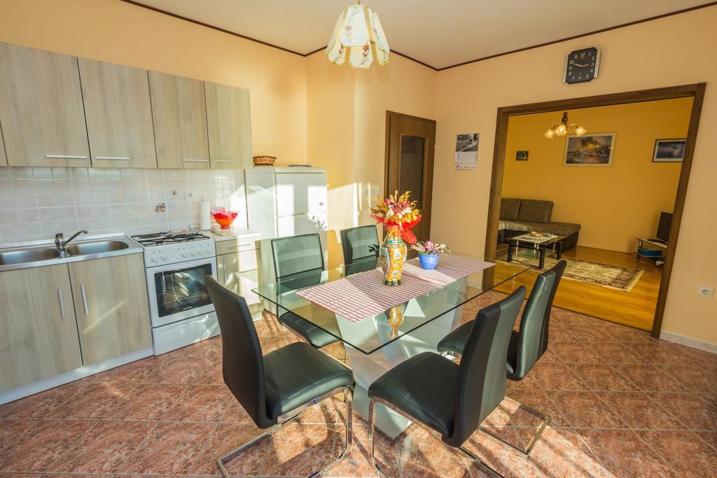Apartments Villa Luciana Рийека Екстериор снимка