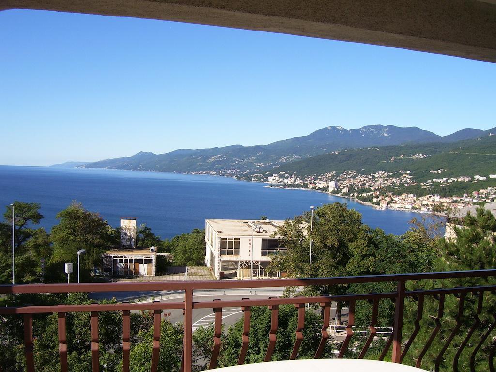 Apartments Villa Luciana Рийека Екстериор снимка